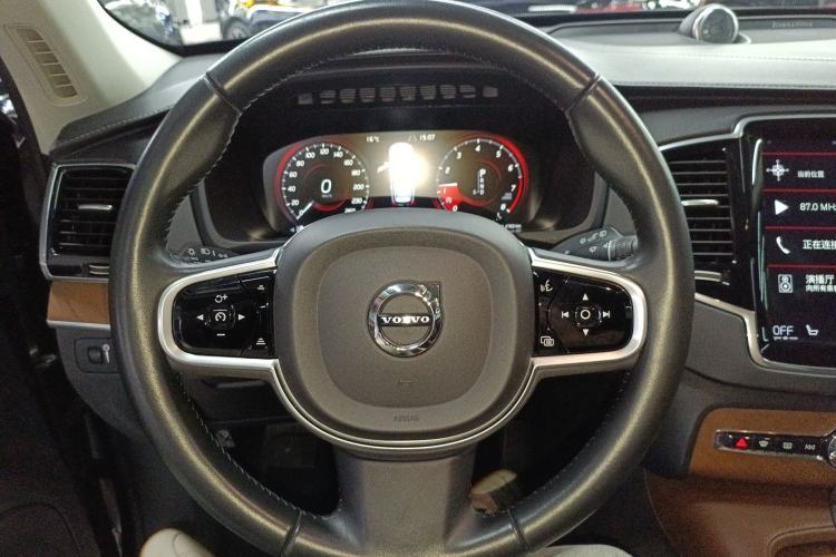 Used Volvo XC90 2018 T6 Prestige 7-Seater Steering Wheel