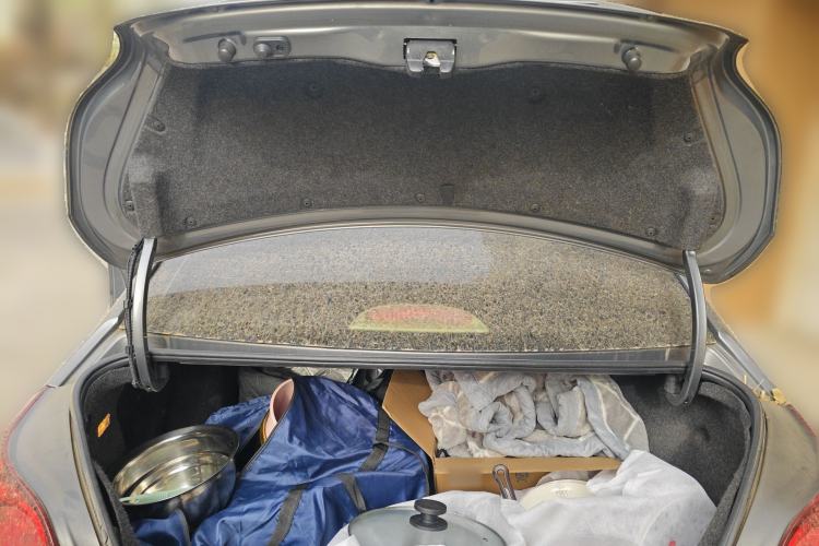 Used Volkswagen Lavida 2011 2.0L Automatic Premium Edition Trunk