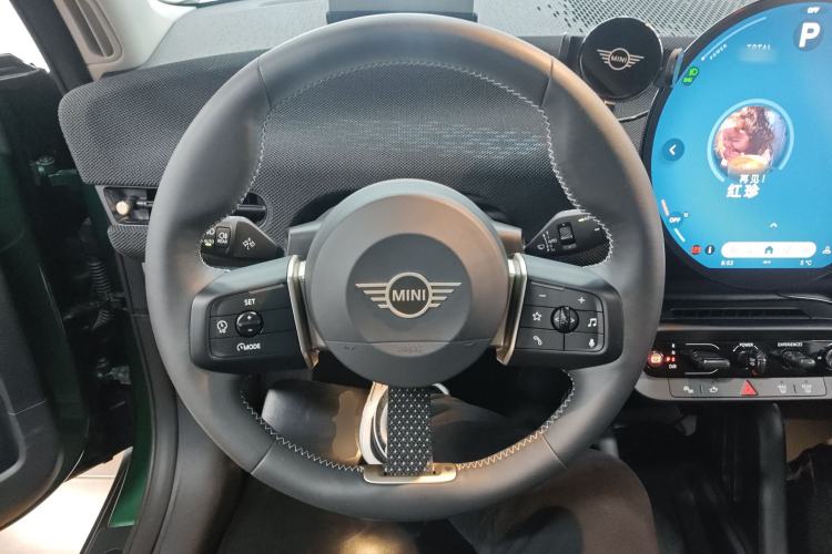 Used MINI Electric MINI COOPER 2024 452km COOPER SE Artist
