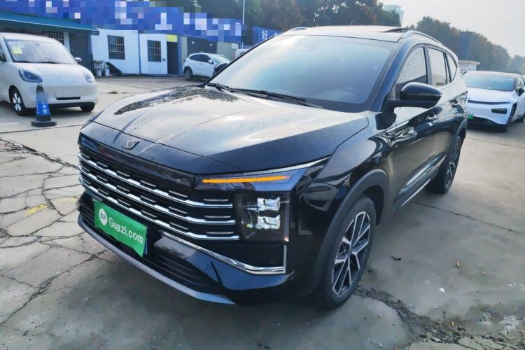 Used SOL X8 PLUS 2023 1.5 TGDI DCT ZhiShang Edition 7-Seater