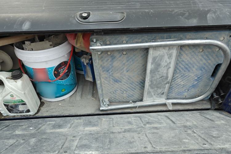 Used SAIC MAXUS T60 2017 2.0T Gasoline Automatic 4x4 High-Ride Elite Standard Cabin
