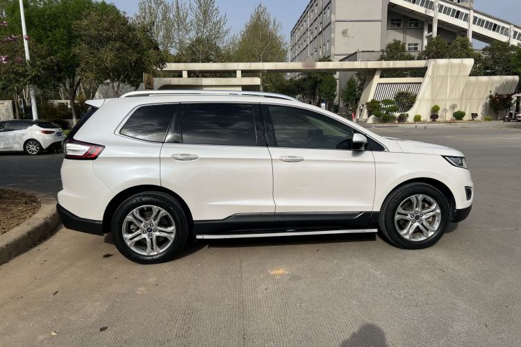 Used Ford Edge 2015 2.0T GTDi 4x4 High-Grade Model
