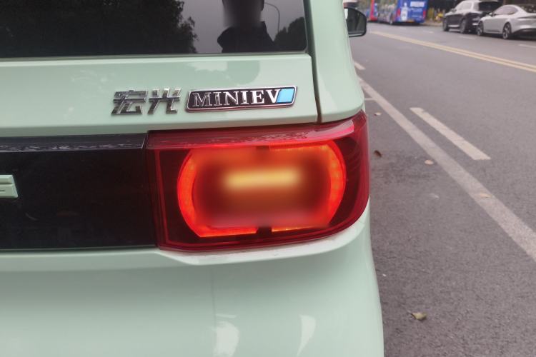 Used Wuling Hongguang MINIEV 2021 Macaron Premium Model – Lithium-NMC Exterior 3