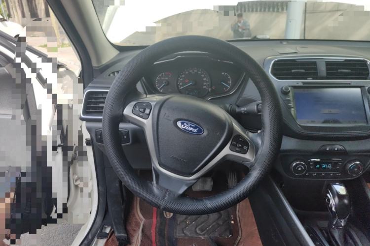 Used Ford Escort 2015 1.5L Automatic Fashion Model Steering Wheel