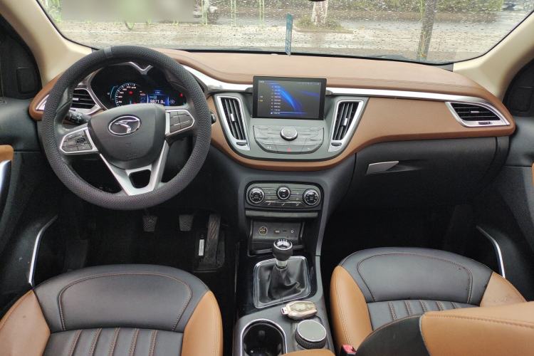 Used Soueast DX7 2015 1.5T Manual Luxury Model Center Console