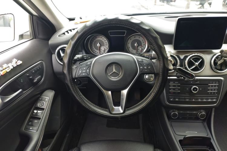 Used Mercedes-Benz GLA 2016 GLA 220 4MATIC Fashion Edition Steering Wheel