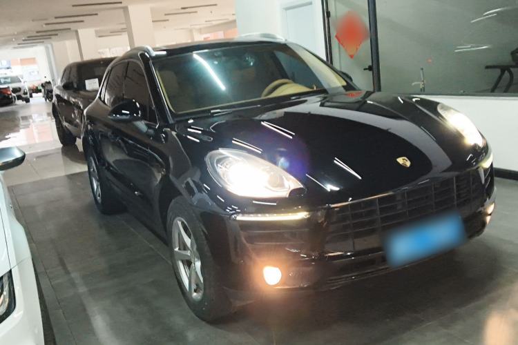 Used Porsche Macan 2016 Macan 2.0T
