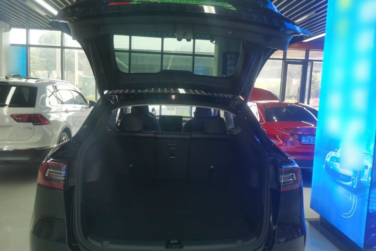 Used Tesla Model Y 2022 Rear-Wheel-Drive Version