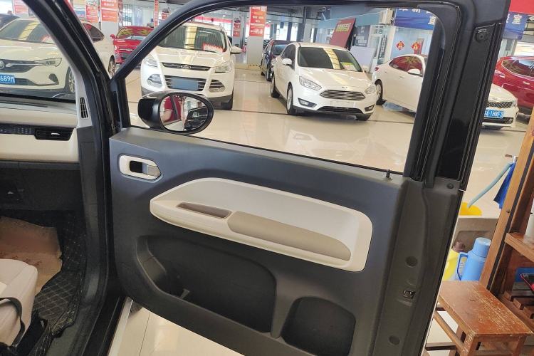 Used Chery New Energy QQ Ice Cream 2024 205km Sundae Pro Interior 6