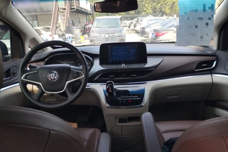 Used Buick GL8 2022 Land Cruiser Executive Class 652T Comfort Model
