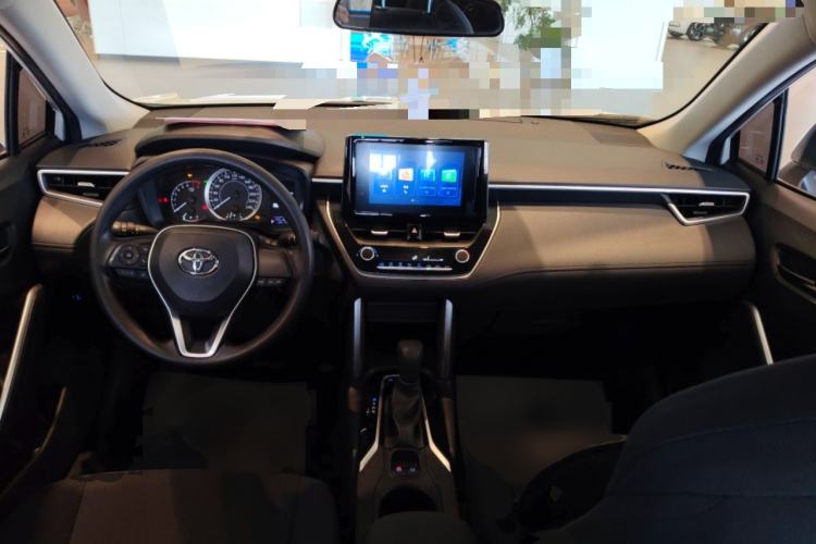 Used Toyota FRONTLANDER 2022 2.0L CVT Elite Edition Center Console