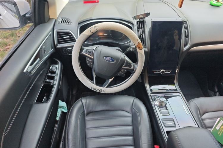 Used Ford Edge 2020 EcoBoost 245 Two-Wheel Drive Titanium 7-Seater

