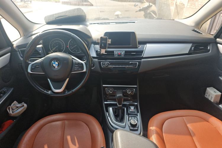 Used BMW 2 Series Gran Tourer 2015 218i Leading Model Center Console