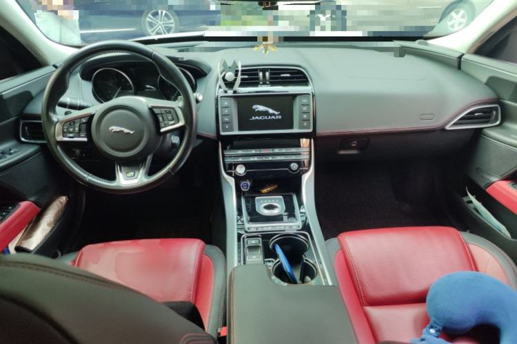 Used Jaguar XE 2015 2.0T 200 PS R-Sport
