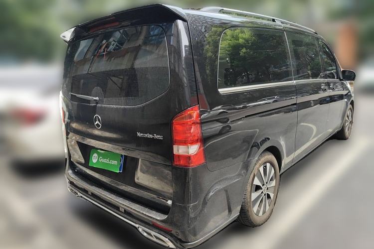 Used Mercedes-Benz Vito 2023 2.0T Elite Version 7 Seats Rear Right 45 Deg