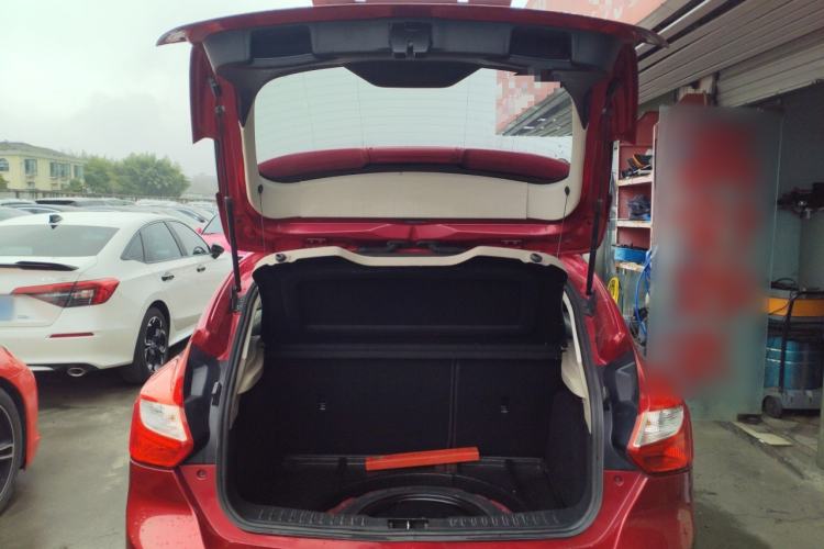 Used Ford Focus 2012 Hatchback 1.6L Automatic Fashion Edition
