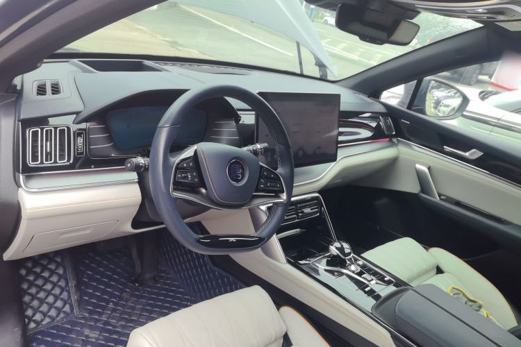 Used BYD Tang New Energy 2022 EV 635 km All-Wheel-Drive Flagship Model