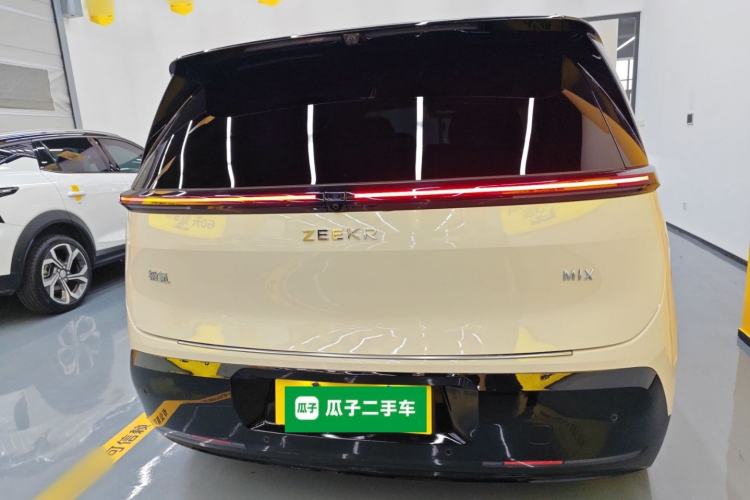 Used Zeekr MIX 2025 Long-Range Intelligent Driving Edition
