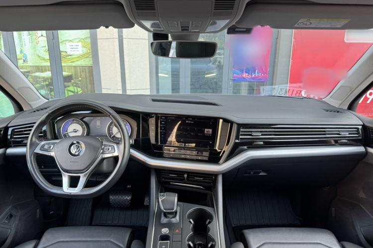 Used Volkswagen Touareg 2019 2.0 TSI Flagship Edition China VI
