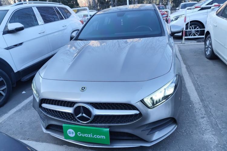 Used Mercedes-Benz A-Class 2022 Revised Version A 200 L Sport Sedan Fashionable Style