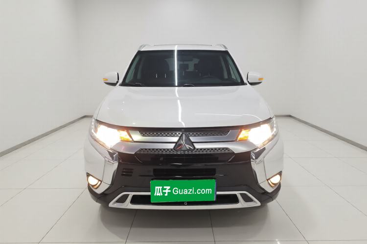 Used Mitsubishi Outlander 2019 2.0L Two-Wheel Drive Comfort Edition 5 Seats China VI Standard
