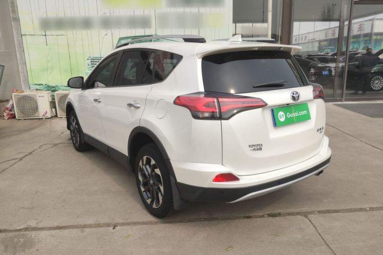 Used Toyota RAV4 2016 2.5L Automatic 4x4 Elite Edition Rear Left 45 Deg