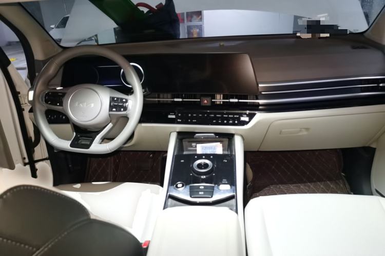 Used Kia Sportage (Chinese Domestic Model) 2023 1.5T Two-Wheel Drive Prestige Edition Center Console