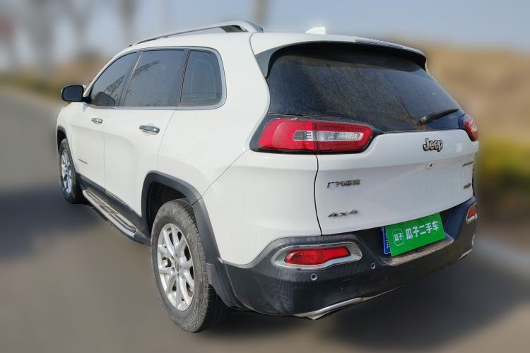 Used Jeep Cherokee 2016 2.4L Professional Smart Version