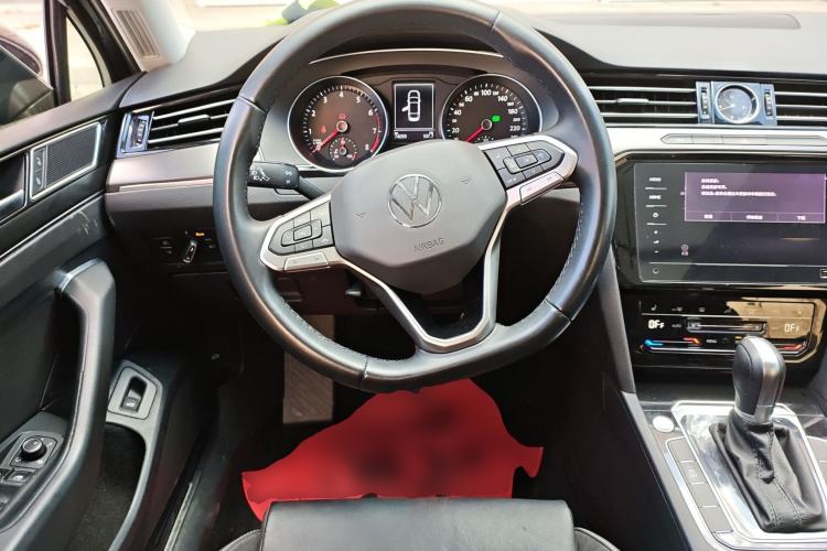 Used Volkswagen Magotan 2020 330TSI DSG Leading Model Steering Wheel