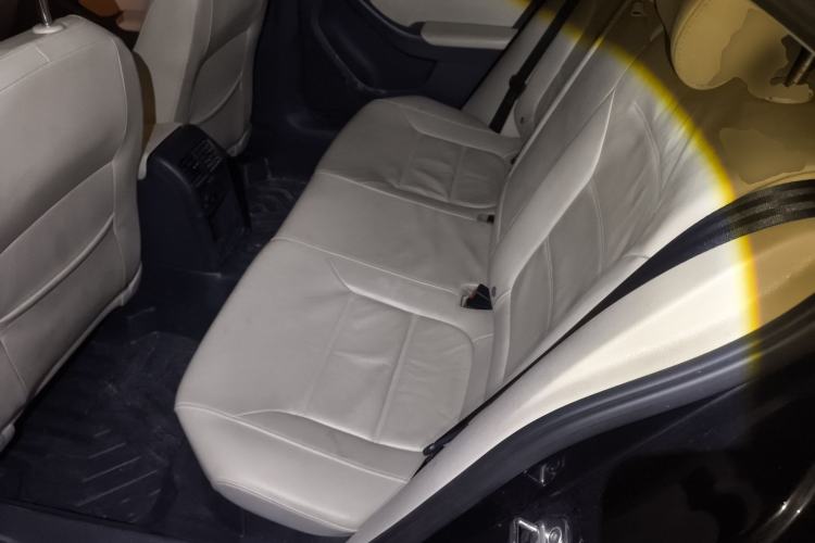 Used Volkswagen Sagitar 2014 1.6L Automatic Comfort Model Left Rear Seat