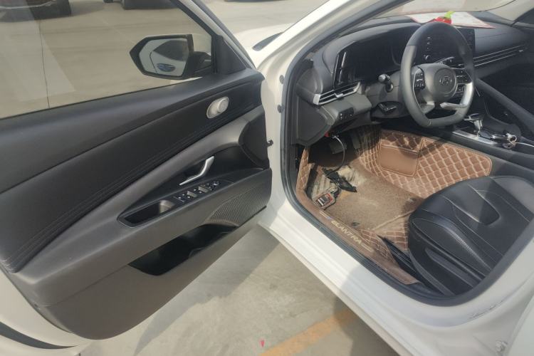 Used Hyundai Elantra 2022 1.5L CVT GLX Elite Edition