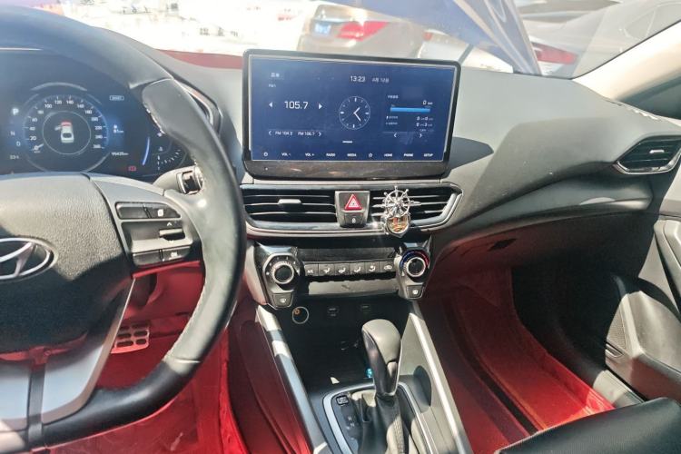 Used Hyundai Lafesta 2019 280TGDi Sport Edition China VI Center Console