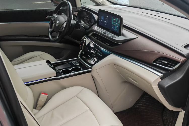 Used Buick GL8 2021 Land Cruiser Executive Class 652T Luxury Model