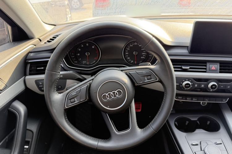 Used Audi A4L 2018 30th Anniversary Edition 40 TFSI Trendy Model