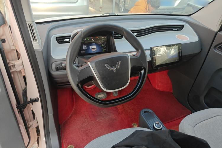 Used Wuling Hongguang MINIEV 2021 Macaron Premium Model – Lithium-NMC
