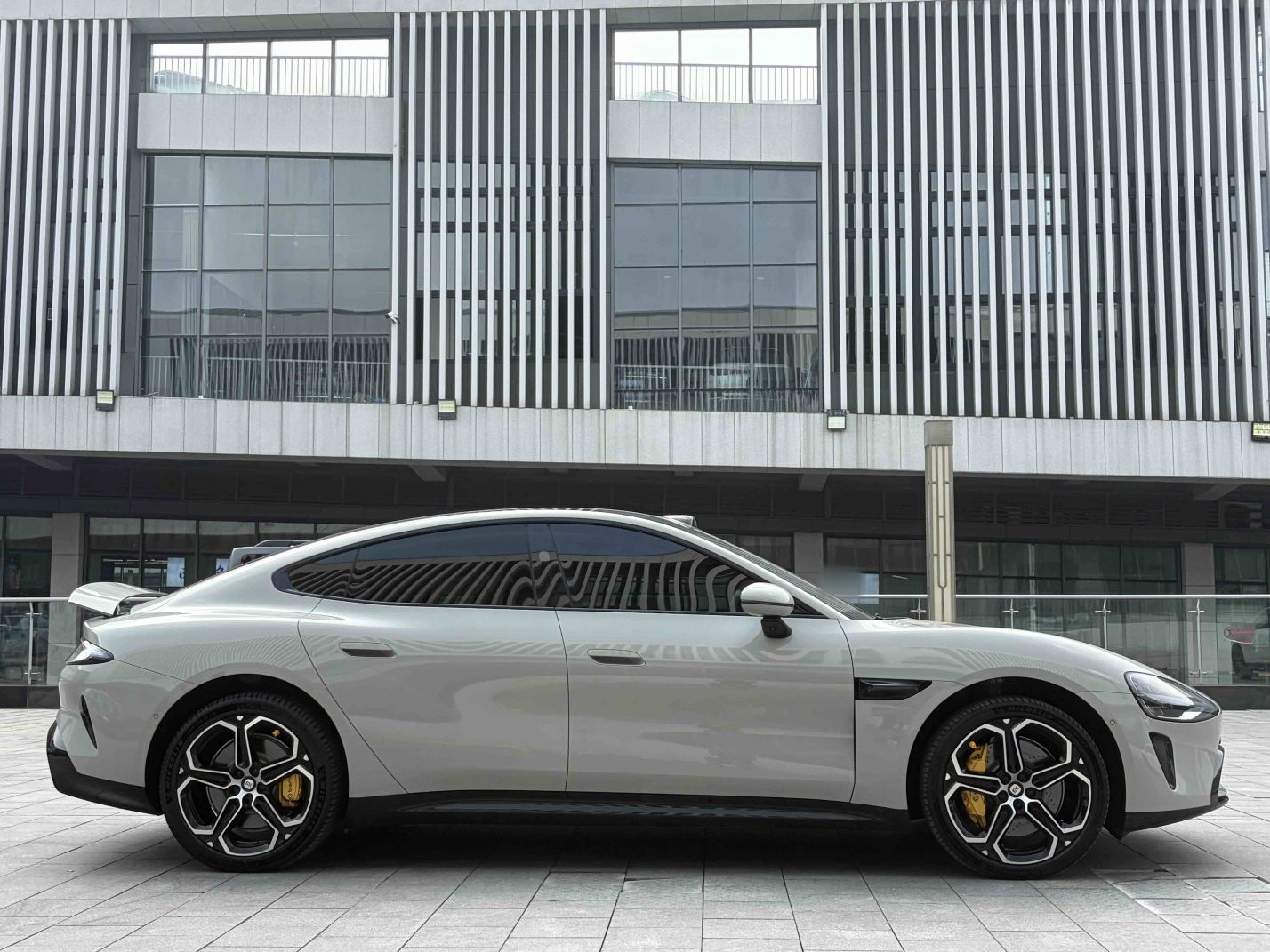 Xiaomi Auto SU7 2024 Four-Wheel Drive Ultra-Long Range Advanced Intelligent Driving Max Edition — снимка 15