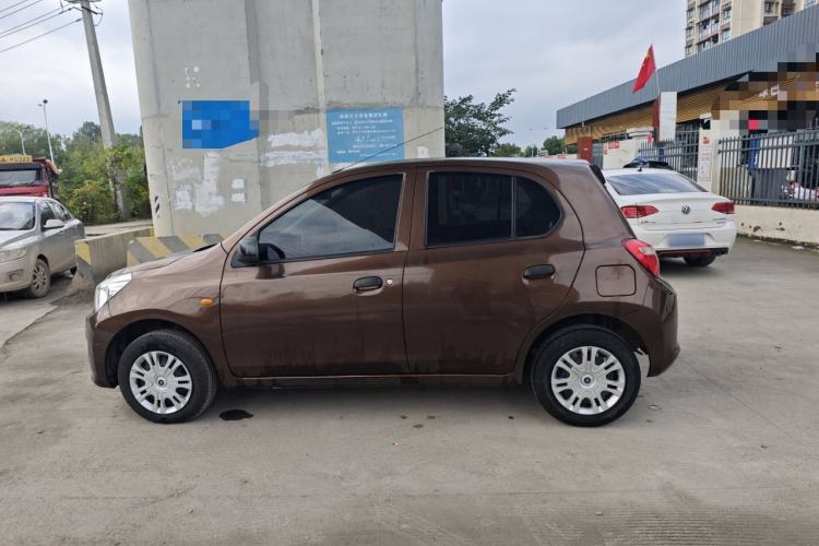 Used Venucia R30 2014 1.2L Manual Enjoyment Edition
