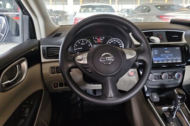 Used Nissan Sylphy 2016 1.6XV CVT Smart Enjoyment Version Steering Wheel