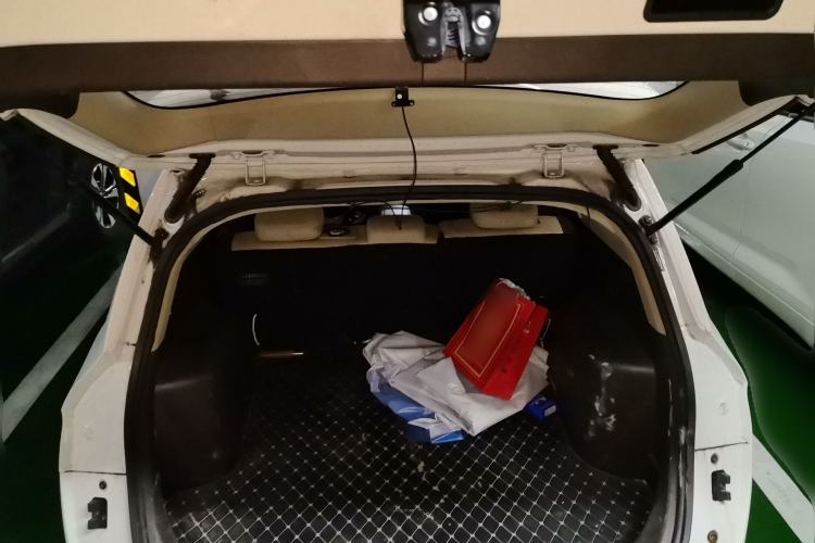 Used Baojun 310W 2017 1.5L Manual Fashion Model China V