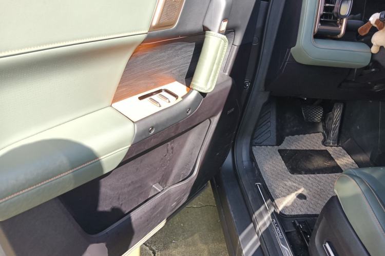 Used iCAR 03 2024 401km Two-Wheel Drive Standard Advanced Version Driver Seat