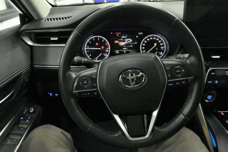 Used Toyota Harrier 2022 2.0L CVT Two-Wheel Drive Deluxe Edition