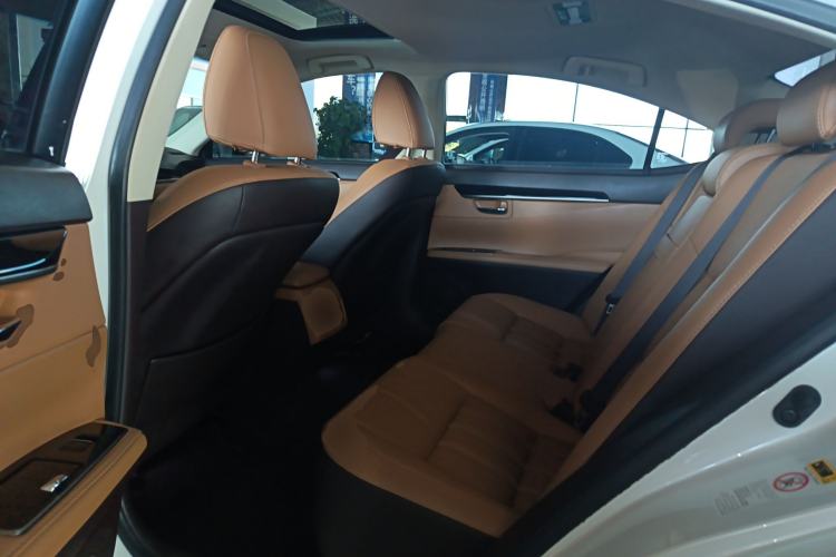 Used Lexus ES 2016 200 Midnight Special Limited Edition