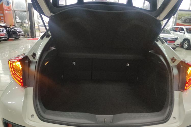 Used Toyota IZOA 2020 2.0L Yichi Version