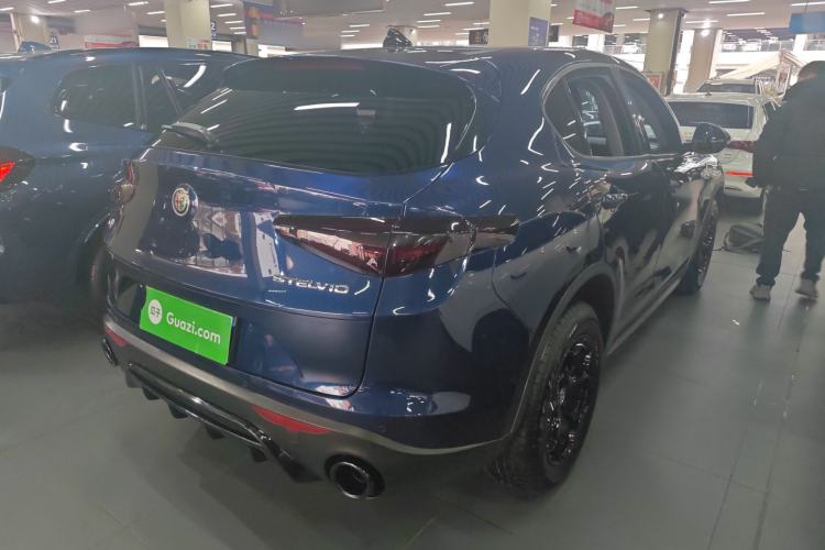 Used Alfa Romeo Stelvio 2017 2.0T 200HP Elite Edition
