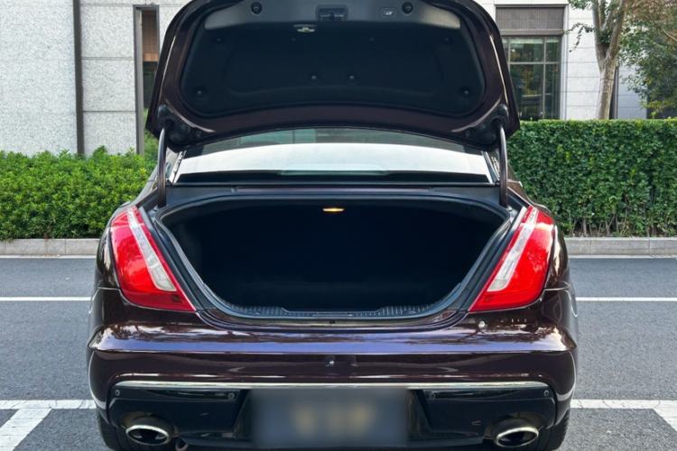 Used Jaguar XJ 2018 XJL 3.0 SC Two-Wheel-Drive Elegant Business Edition
