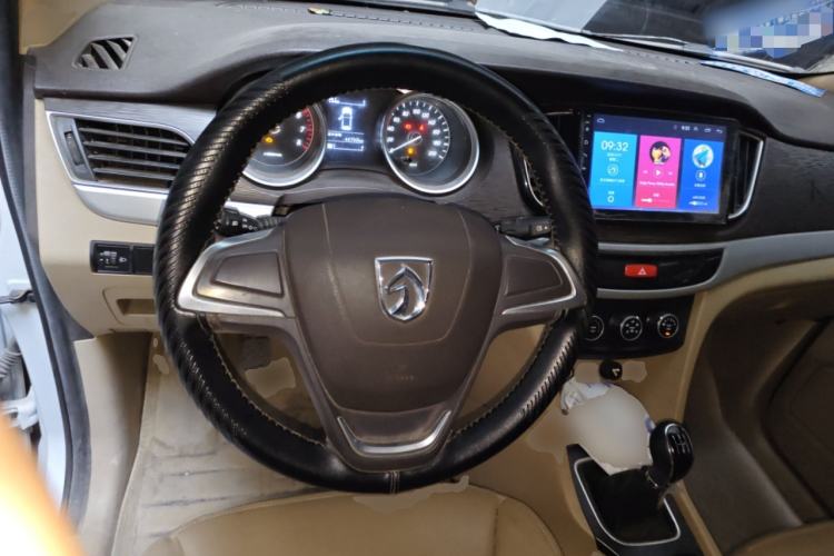 Used Baojun 730 2016 1.5L Manual Value Edition 7 Seats China V Emission Standard