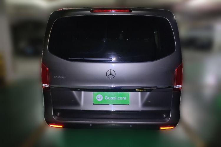 Used Mercedes-Benz V-Class 2017 V 260 Avantgarde Edition
