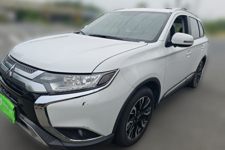 Used Mitsubishi Outlander 2020 2.0L Two-Wheel Drive Enjoyment Version 5 Seats