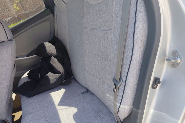 Used Hyundai Verna (older generation) 2010 Sedan 1.4L Manual Comfort GS Left Rear Seat