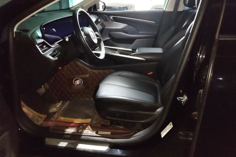 Used Buick LaCrosse 2023 28T Enjoyment Edition Left Front Seat